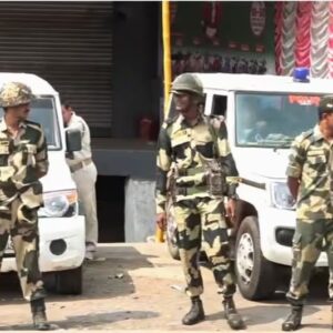 “ভোটের মুখে বন্ধ হচ্ছে ক্লাস?”-নির্বাচনের জেরে স্কুলে বাস অমিল,ফের শুরু ‘অনলাইন’ পঠনপাঠন