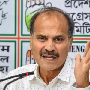 “লড়াকু মেজাজে কংগ্রেস নেতা”-বুথে আসতে বাধা দিলে সরাসরি ফোন করুন অধীর চৌধুরীকে!