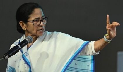 “এজেন্টকে গ্রেফতার করলে ….?”-বুথে বুথে ‘প্যারালাল মেশিনারি’ তৈরির নির্দেশ মমতার