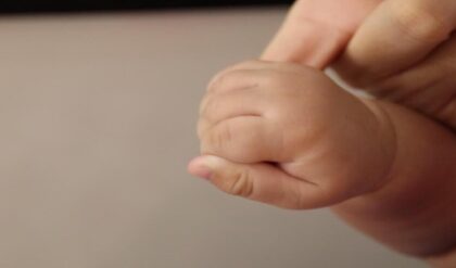 আশাকর্মীর ‘জোর করে’ প্রসবের চেষ্টার ফল? গর্ভেই থেকে গেল কাটা মাথা! উত্তরপ্রদেশের ঘটনায় তোলপাড় স্বাস্থ্যমহল