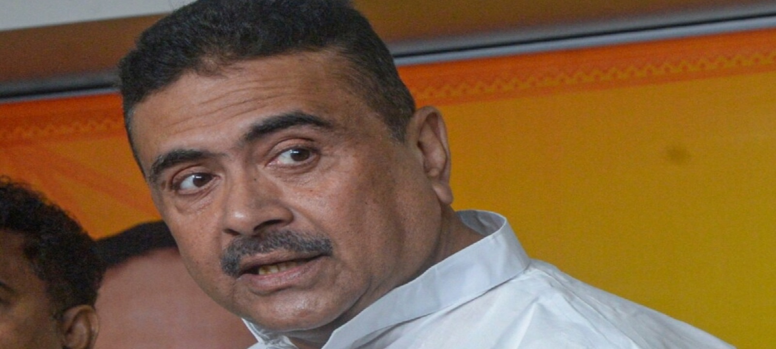 ভোটের মুখে ইডির ‘চরম মরিয়া’ রূপ! আই-প্যাক ডিরেক্টরের গ্রেফতারি নিয়ে উত্তাল রাজ্য রাজনীতি ভোটের মুখে ইডির ‘চরম মরিয়া’ রূপ! আই-প্যাক ডিরেক্টরের গ্রেফতারি নিয়ে উত্তাল রাজ্য রাজনীতি