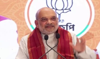 ‘৫ মে-র পর সবাই জেলে যাবে!’ মালদা থেকে দুর্নীতির অভিযোগে মুখ্যমন্ত্রীকে চরম বার্তা শাহের