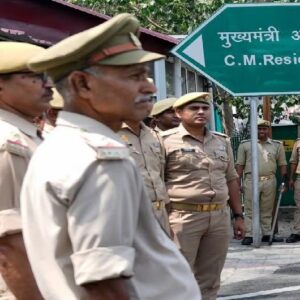 বিউটি পার্লারের আড়ালে চলত প্রেম, পথের কাঁটা সরাতে স্বামীকে খুনের সুপারি! পর্দা ফাঁস করল পুলিশ বিউটি পার্লারের আড়ালে চলত প্রেম, পথের কাঁটা সরাতে স্বামীকে খুনের সুপারি! পর্দা ফাঁস করল পুলিশ