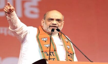 পাহাড়ে বিজেপি সরকার হলেই গোর্খা নেতাদের সব মামলা মকুব? শিলিগুড়িতে না পৌঁছেও ভার্চুয়ালি বড় চাল শাহের!