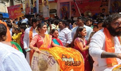 “উল্টো করে ঝুলিয়ে সোজা করব!” বাংলা নববর্ষে অমিত শাহের চরম হুঁশিয়ারি, বিমানবন্দরে মিঠুন-হিমন্ত সাক্ষাৎ ঘিরে জল্পনা!