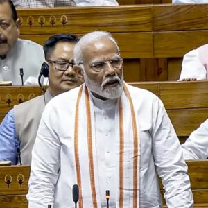 সংসদে ‘ঐতিহাসিক’ পদক্ষেপ মোদী সরকারের! মহিলা সংরক্ষণের আড়ালে আসন বৃদ্ধি?