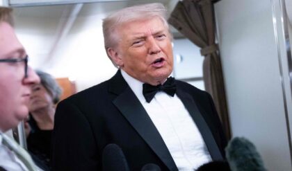 ‘ওদের ক্ষতি করবেন না!’ ইরানের কাছে কেন কৃতজ্ঞ থাকতে চান ট্রাম্প? সোশ্যাল মিডিয়ায় তোলপাড়!