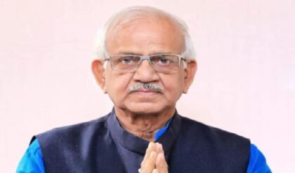 সোমেন-পুত্রের চ্যালেঞ্জ না কি বামেদের তরুণ তুর্কি? বালিগঞ্জের লড়াইয়ে কতটা দাপট দেখাবেন ‘স্বচ্ছ’ শোভনদেব? সোমেন-পুত্রের চ্যালেঞ্জ না কি বামেদের তরুণ তুর্কি? বালিগঞ্জের লড়াইয়ে কতটা দাপট দেখাবেন ‘স্বচ্ছ’ শোভনদেব?