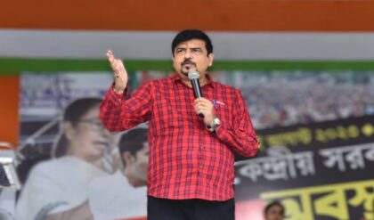 অয়ন শীলের ডায়েরি থেকে মন্ত্রীদের দুয়ারে ইডি! পুর নিয়োগ কাণ্ডে ফের সক্রিয় কেন্দ্রীয় সংস্থা, সিজার লিস্টে কী ছিল?