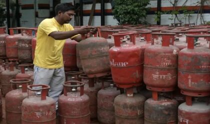 ৫৪৩ থেকে বেড়ে ৮০০? ভোটের মাঝেই লোকসভার আসন সংখ্যা নিয়ে তোলপাড়, কড়া হুঁশিয়ারি কংগ্রেসের!