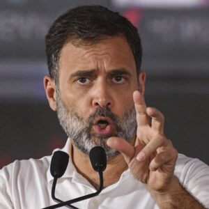 “তৃণমূলকে ‘ভোটকাটুয়া’ তোপ!”-মমতা-মোদী দু’জনকেই তুলোধোনা রাহুলের