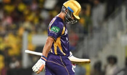 “নাইট শিবিরে শনির দশা!”-হার দিয়ে শুরু করে এবার ‘লাখ টাকা’ ফাইন, KKR-এর সূর্য উঠবে কবে?” “নাইট শিবিরে শনির দশা!”-হার দিয়ে শুরু করে এবার ‘লাখ টাকা’ ফাইন, KKR-এর সূর্য উঠবে কবে?”