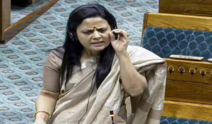 কাশ্মীর-মণিপুর থেকে সরছে বাহিনী, লক্ষ্য কি বাংলা দখল? স্বরাষ্ট্র মন্ত্রকের বিরুদ্ধে মারাত্মক অভিযোগ মহুয়ার