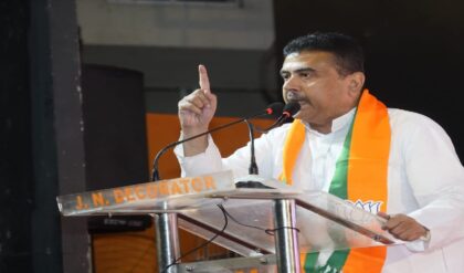 ভোটের কয়েক ঘণ্টা আগে লঙ্কাকাণ্ড! কেন্দ্রীয় বাহিনীর সামনেই কি লুটপাট? কাঁপছে নন্দীগ্রাম