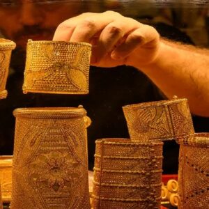 লক্ষ্মীলাভে বড় সুযোগ! হু হু করে নামল সোনা-রুপোর দর, মধ্যবিত্তের মুখে হাসি ফুটিয়ে আজ কত হলো রেট?