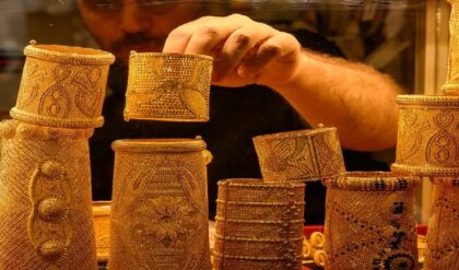 লক্ষ্মীলাভে বড় সুযোগ! হু হু করে নামল সোনা-রুপোর দর, মধ্যবিত্তের মুখে হাসি ফুটিয়ে আজ কত হলো রেট?