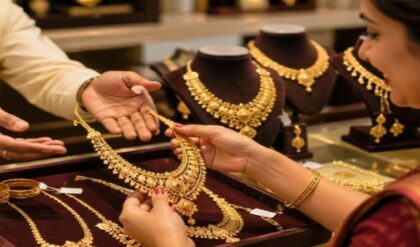 ভোটের সকালেই সুখবর! কলকাতায় একধাক্কায় অনেকটা নামল সোনার দাম, কেনার আগে রেট দেখে নিন