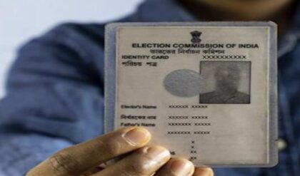 ভোট দিতে যাওয়ার আগে ভোটার কার্ড পাচ্ছেন না? এই পদ্ধতিতে ডাউনলোড করুন e-EPIC, তালিকায় নাম থাকলেই হবে!