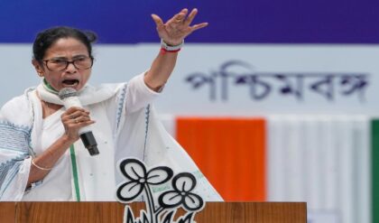 প্রথম দফাতেই কি বিজেপির ‘হোয়াইট ওয়াশ’? ১৫২ আসনের লড়াইয়ে মমতার তুরুপের তাস কোনগুলো?