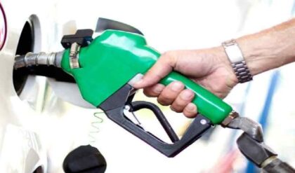 পেট্রোলে ১০০% ইথানল! গড়করির নয়া ফরমুলার সামনে হার মানবে বিদেশের তেলও?