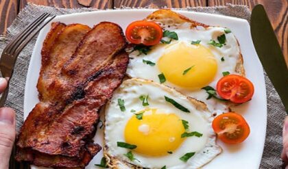 কোলেস্টেরলের ভয়ে ডিমের কুসুম বাদ? পুষ্টিবিদরা যা বলছেন তা শুনলে চোখ কপালে উঠবে আপনার!