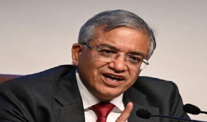 ৭৩ জন সাংসদ এককাট্টা! দিল্লিতে বড়সড় বিপাকে জাতীয় নির্বাচন কমিশন, মোদী-শাহর অস্বস্তি বাড়িয়ে বিস্ফোরক দাবি!