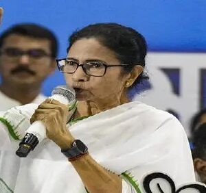 প্রথম দফায় ১৫২ আসনে ভোট: নবান্নে ফেরার স্বপ্নে কি জল ঢালবে এই ১০টি কাঁটা? চাপে তৃণমূল!