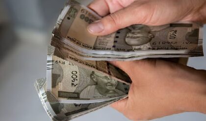 ব্যাঙ্কে কেন? পোস্ট অফিসের এই প্ল্যানে টাকা ডবল হওয়ার জোগাড়! ৫ বছরেই কেল্লাফতে