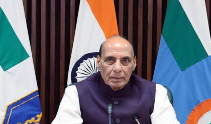 উত্তাল পশ্চিম এশিয়া! জ্বালানি নিরাপত্তা ও ভারতীয়দের রক্ষায় মেগা প্ল্যান প্রতিরক্ষামন্ত্রীর