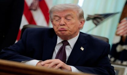 “হরমোজ প্রণালী কি সোশ্যাল মিডিয়া?” ট্রাম্পকে ‘কার্টুন’ বানিয়ে নজিরবিহীন বিদ্রুপ ইরানের!