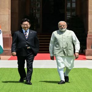 অস্থির বিশ্বে শান্তির কাণ্ডারি ভারত ও দক্ষিণ কোরিয়া! মোদী-লি বৈঠকে স্বাক্ষরিত বড় চুক্তি, ভয় পাবে শত্রু দেশ?