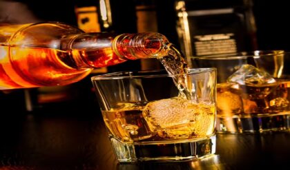 আজ থেকেই কলকাতায় ‘ড্রাই ডে’! ভোট নেই তবুও কেন টানা বন্ধ মদের দোকান? মাথায় হাত সুরাপ্রেমীদের