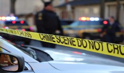 রাজধানীতে চরম উত্তেজনা! উন্মত্ত জনতার হামলায় প্রাণ হারালেন প্রাক্তন RBI আধিকারিক