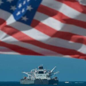 বিশ্বজুড়ে তেলের হাহাকার! হরমুজ প্রণালীতে মার্কিন-ইরান রণং দেহি মেজাজ; এক ধাক্কায় ৬.৪% বাড়ল দাম!