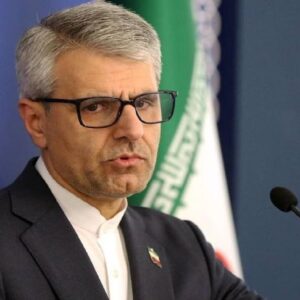 শান্তি আলোচনা বয়কট ইরানের! ট্রাম্পের ‘ধ্বংসাত্মক’ হুঁশিয়ারির পর কি তবে বড় কোনো যুদ্ধের শুরু? বিশ্বজুড়ে আতঙ্ক