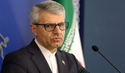 শান্তি আলোচনা বয়কট ইরানের! ট্রাম্পের ‘ধ্বংসাত্মক’ হুঁশিয়ারির পর কি তবে বড় কোনো যুদ্ধের শুরু? বিশ্বজুড়ে আতঙ্ক