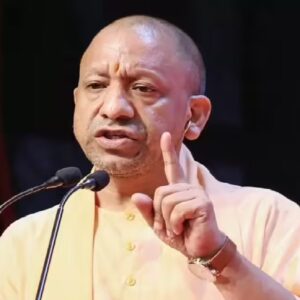 “হনুমানজিকে না মানলে ভারত ছাড়ুন!” যোগী আদিত্যনাথের হুঙ্কারে তোলপাড় দেশ