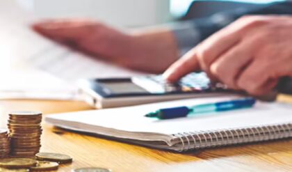 পকেটে কম না কি অ্যাকাউন্টে বেশি? নতুন শ্রম আইনে আমূল বদলে যাচ্ছে বেতনের হিসাব, লাভ না কি ক্ষতি?