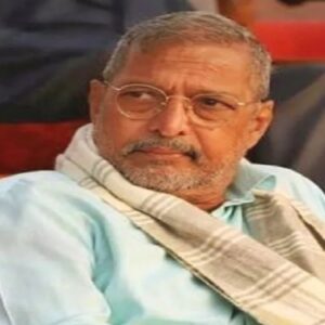 “নারী হয়েও চুপ কেন? চুড়ি পরে ঘরে বসে থাকুন!” ধর্ষণের প্রতিবাদে নারী সাংসদদের ধুয়ে দিলেন নানা পাটেকর!