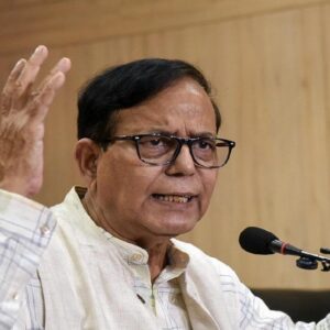 “বর্জ্য আঁটুনি, ফস্কা গেরো!” সিপিএম কর্মী খুনে নির্বাচন কমিশনকে ধুয়ে দিলেন মহম্মদ সেলিম!