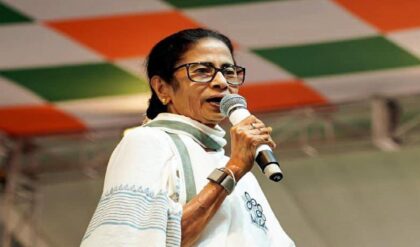 “সেন্ট্রাল ফোর্স দিয়ে ছাপ্পা ভোট করাবে!” জগদ্দলে দাঁড়িয়ে বিস্ফোরক অভিযোগ মমতার!