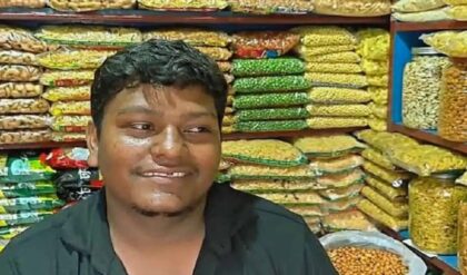 মোদী ঝালমুড়ি খেতেই ‘বেপাত্তা’ বিক্রম! ভয়ে দোকান ছেড়ে কেন পালালেন ঝাড়গ্রামের সেই বিখ্যাত বিক্রেতা?