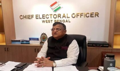 ভোটের আগেই মুশকিল আসান! সব নির্বাচনী আধিকারিকের নম্বর এবার আপনার হাতে, বড় নির্দেশ কমিশনের