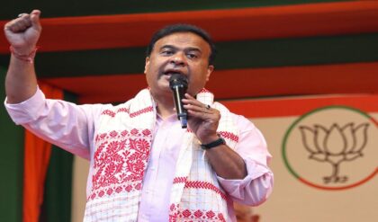 “আগে দিল্লি সামলান, তারপর কলকাতা নিয়ে বলবেন!” অমিত শাহকে তুলোধোনা মমতার, পালটা চ্যালেঞ্জে কাঁপছে মাঠ