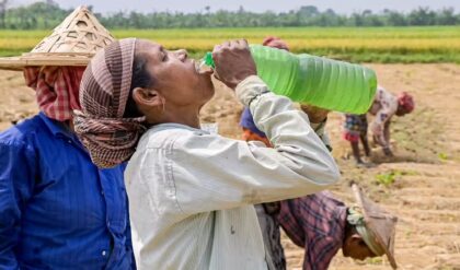 ভোটের দিনই প্রকৃতির খেলা! উত্তর বনাম দক্ষিণ— কাল কেমন থাকবে আবহাওয়া? বড় আপডেট দিল হাওয়া অফিস