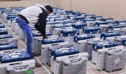 “নিস্তব্ধতার মাঝে বড় খেলা? বাংলার ১৫২ আসনে প্রথম দফার ভোট ঘিরে ‘নীরব বিপ্লবের’ পদধ্বনি!”