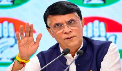 হিমন্ত-পত্নীকে নিয়ে মন্তব্য করে ফাঁসলেন পবন খেরা! হাইকোর্টে জামিন খারিজ, যে কোনো মুহূর্তে গ্রেফতার?