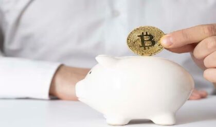 প্রবীণ নাগরিকদের জন্য কোনটি বেশি লাভজনক? ফিক্সড ডিপোজিট নাকি সরকারি স্কিম? বিনিয়োগের আগে দেখুন এই তুলনা