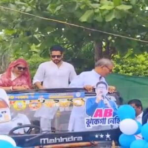 সাগরের চরে তারকা মেলা! বঙ্কিমচন্দ্রের হয়ে প্রচারে জুন-পরমব্রত, কত ভোটে জয়ের গ্যারান্টি দিলেন তারকারা?