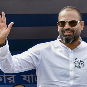 “বিজেপি অপরাজেয়!” তৃণমূলের তারকা সাংসদ ইউসুফ পাঠানের মন্তব্যে তোলপাড় রাজনৈতিক মহল!